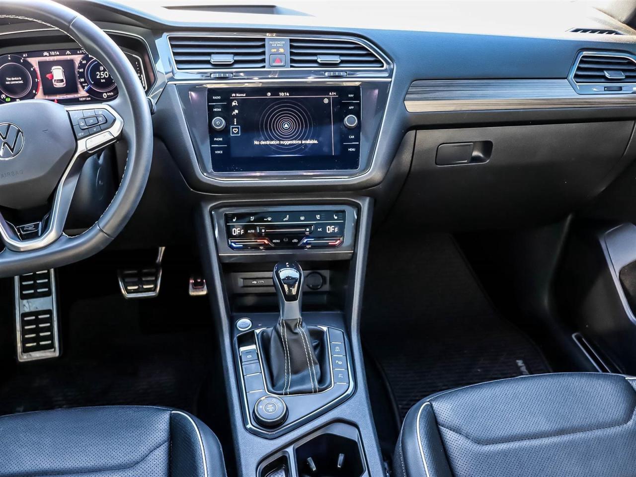 2023 Volkswagen Tiguan Highline R-line Photo