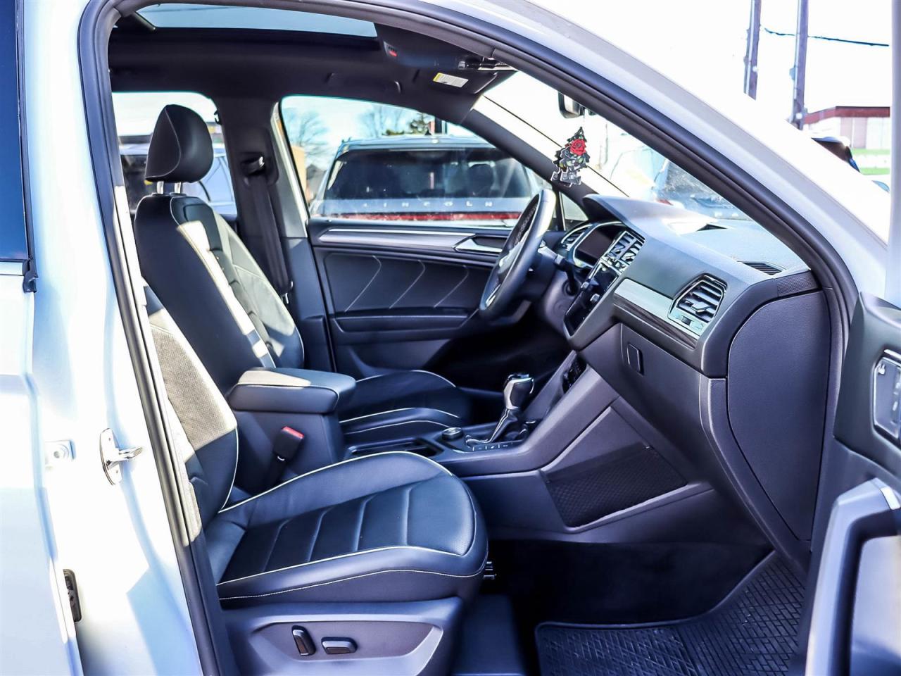 2023 Volkswagen Tiguan Highline R-line Photo