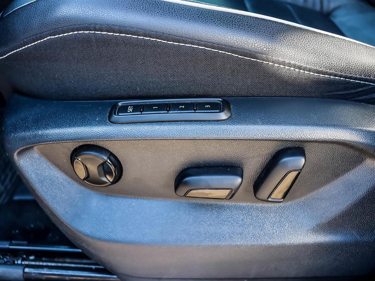 2023 Volkswagen Tiguan Highline R-line Photo