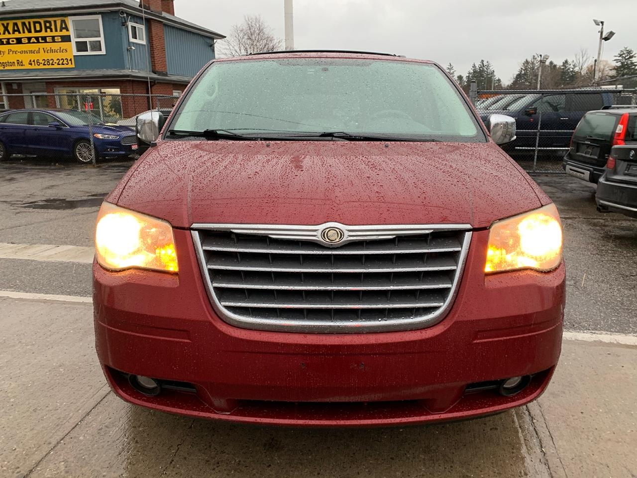 2010 Chrysler Town and Country Touring Photo
