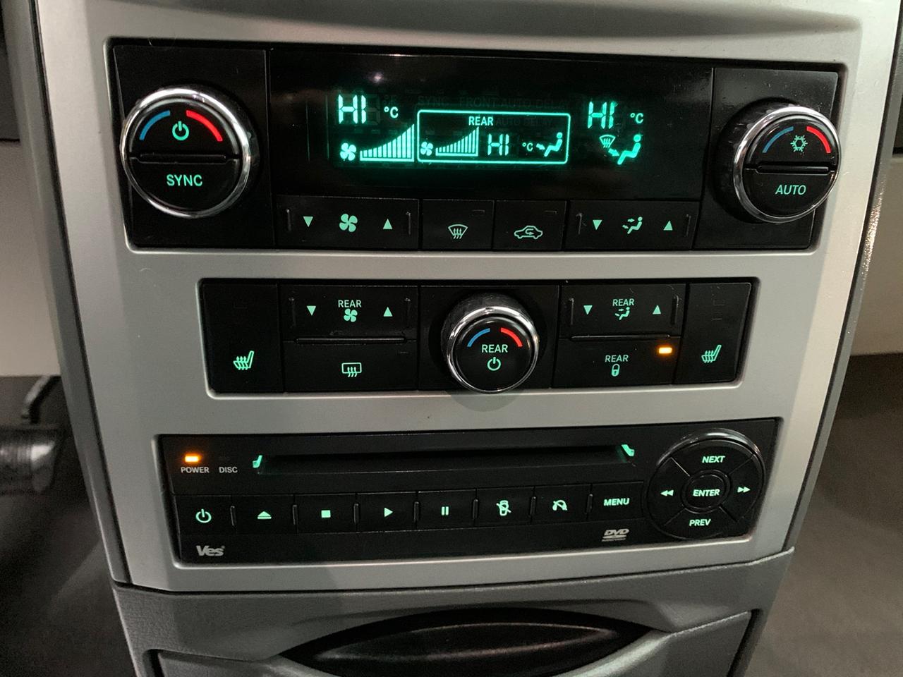 2010 Chrysler Town and Country Touring Photo
