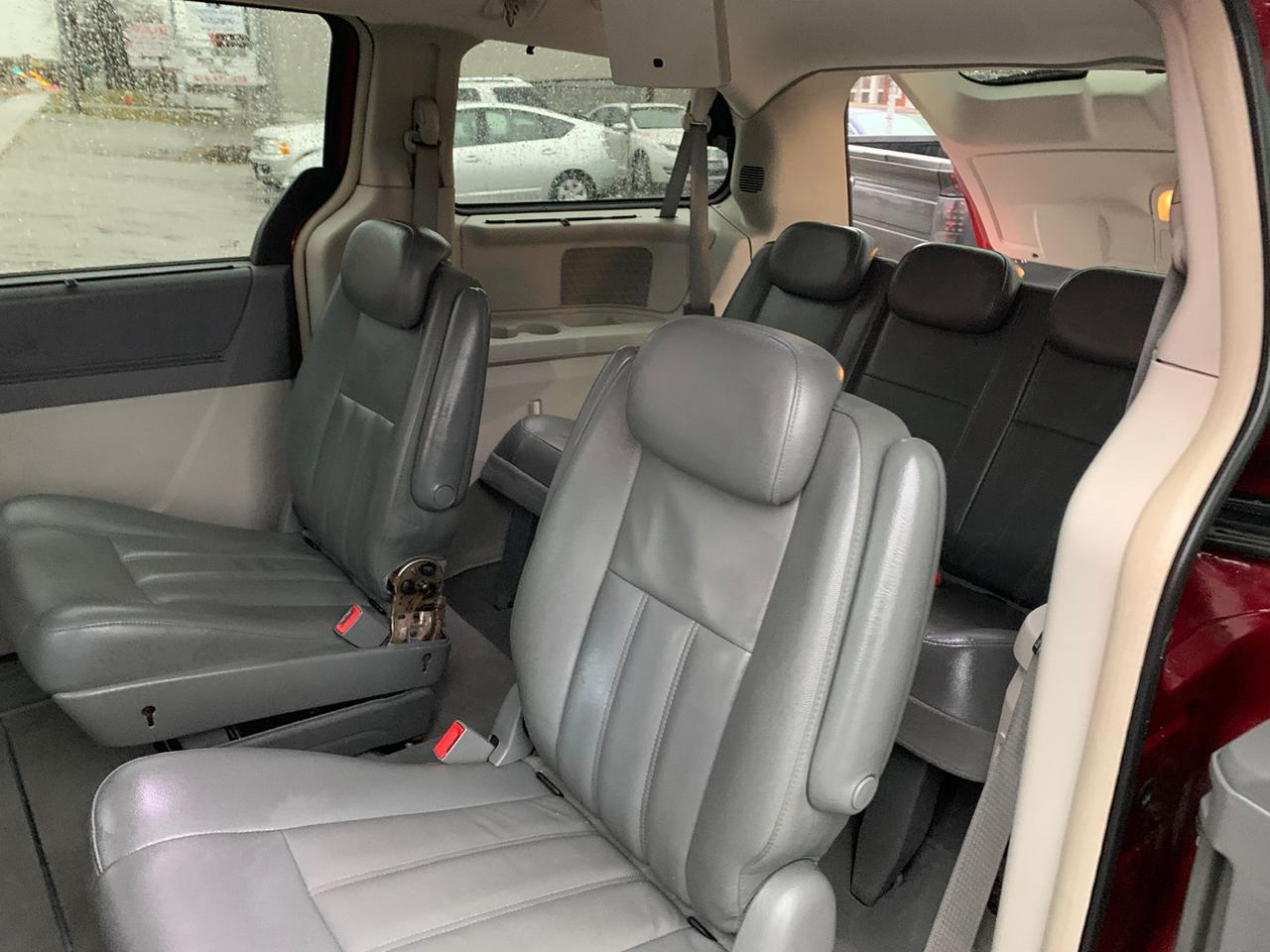 2010 Chrysler Town and Country Touring Photo