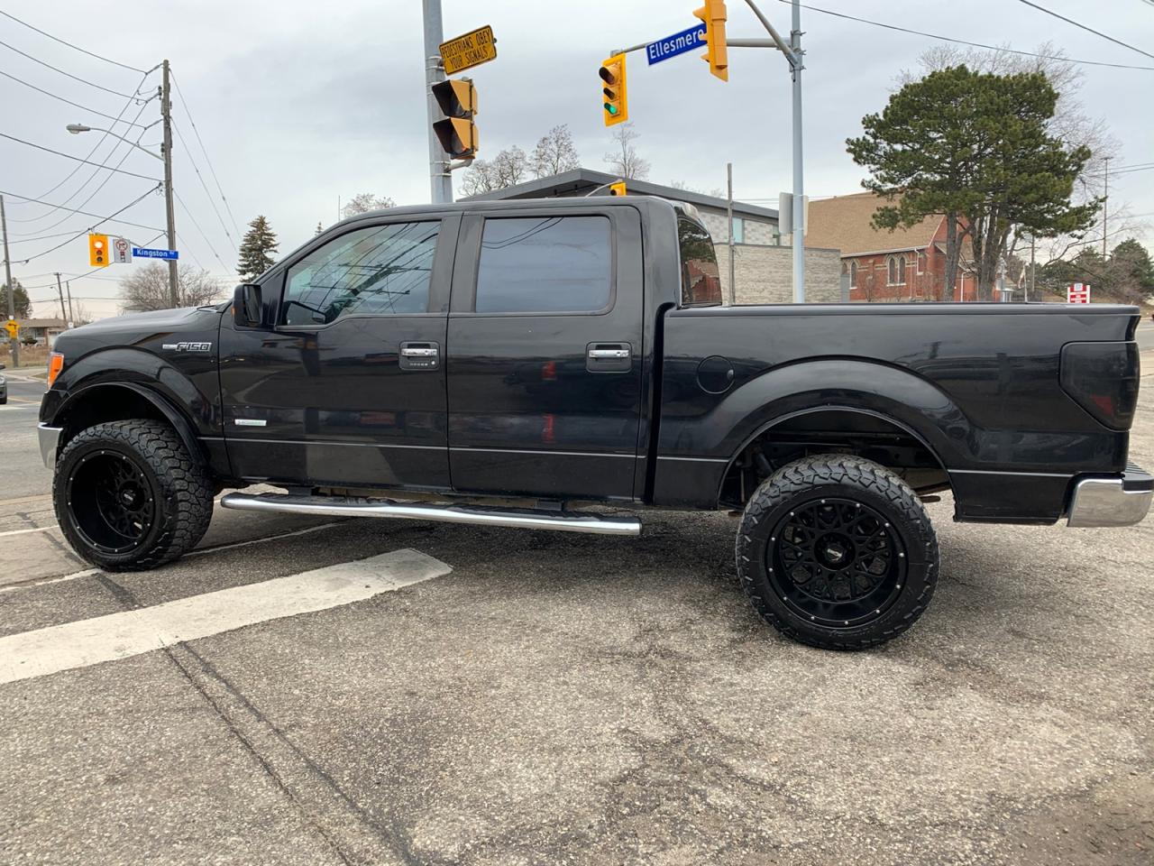 2013 Ford F-150 FX4 SuperCrew 5.5-ft. Bed 4WD Photo4