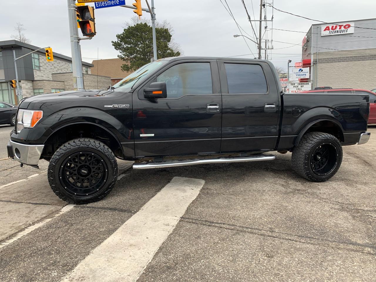 2013 Ford F-150 FX4 SuperCrew 5.5-ft. Bed 4WD Photo3