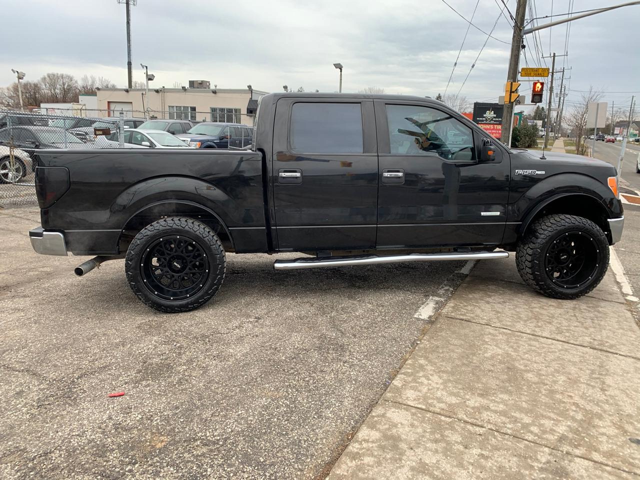 2013 Ford F-150 FX4 SuperCrew 5.5-ft. Bed 4WD Photo