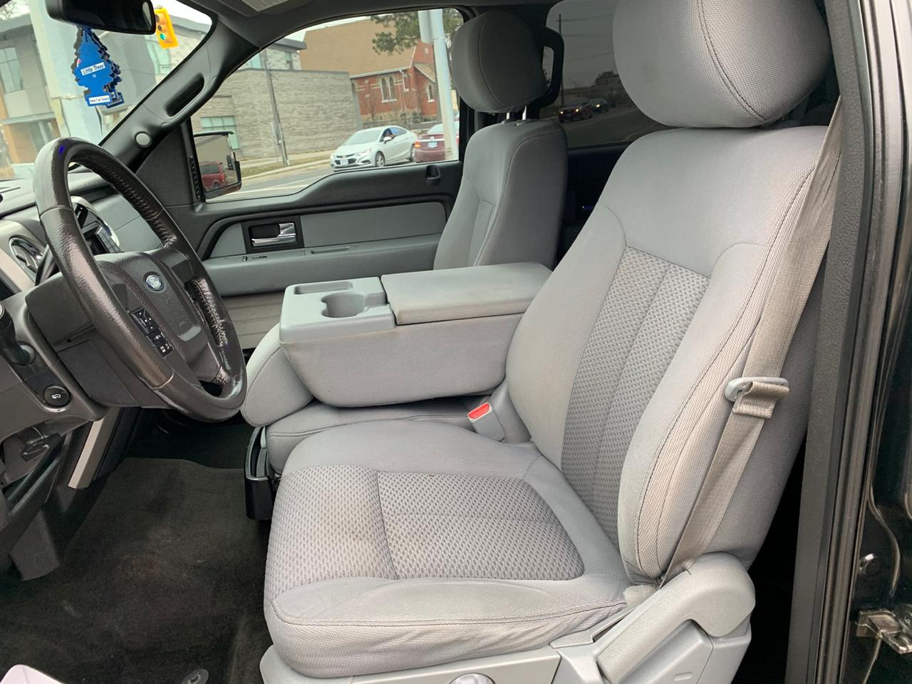2013 Ford F-150 FX4 SuperCrew 5.5-ft. Bed 4WD Photo