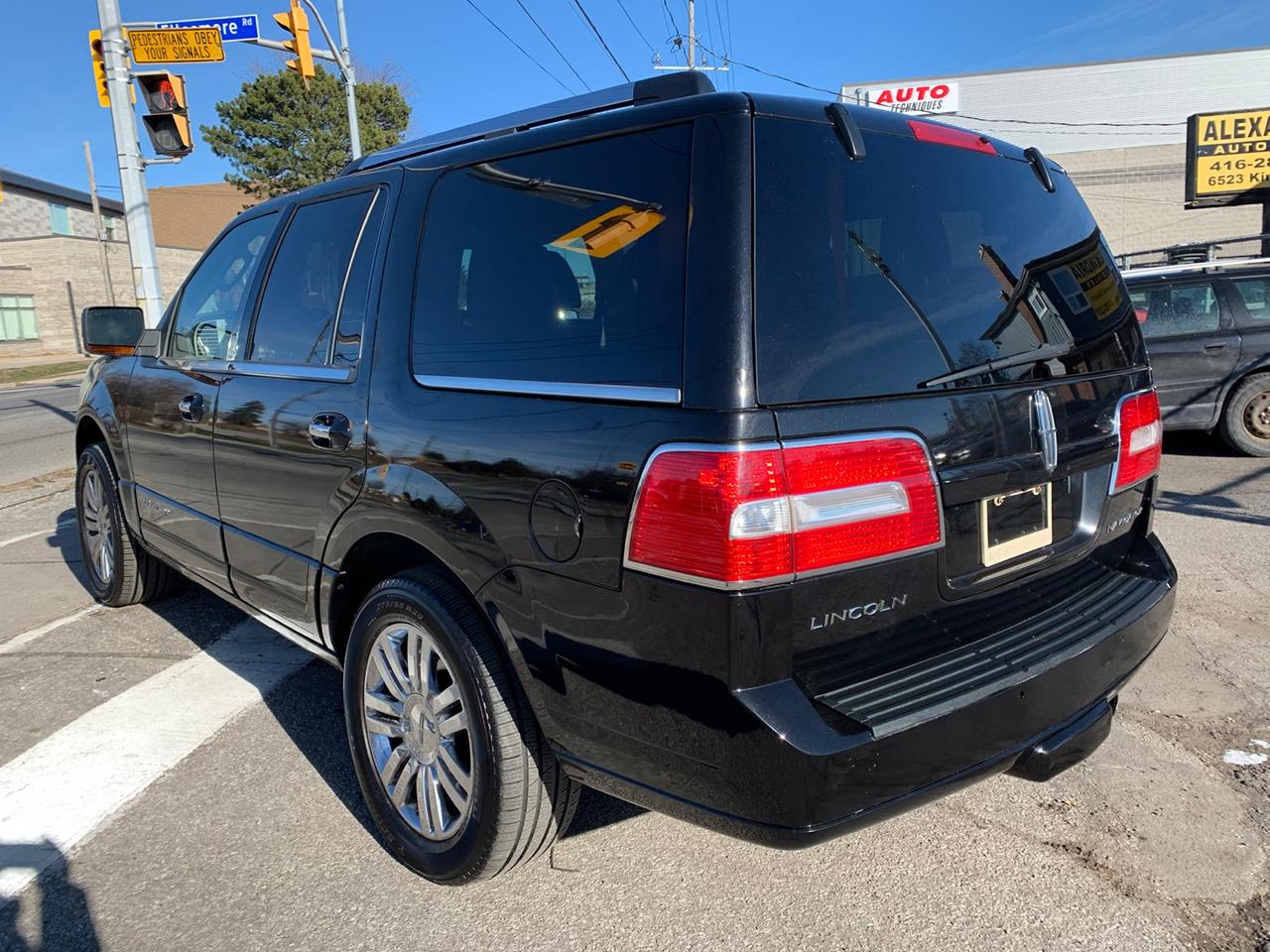 2010 Lincoln Navigator ULTIMATE 4WD Photo