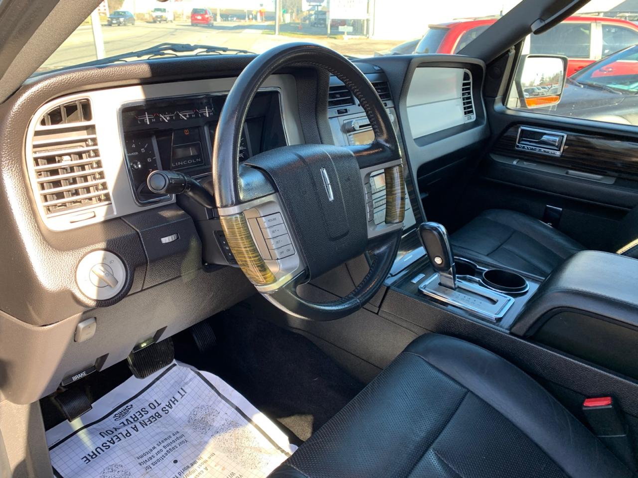 2010 Lincoln Navigator ULTIMATE 4WD Photo