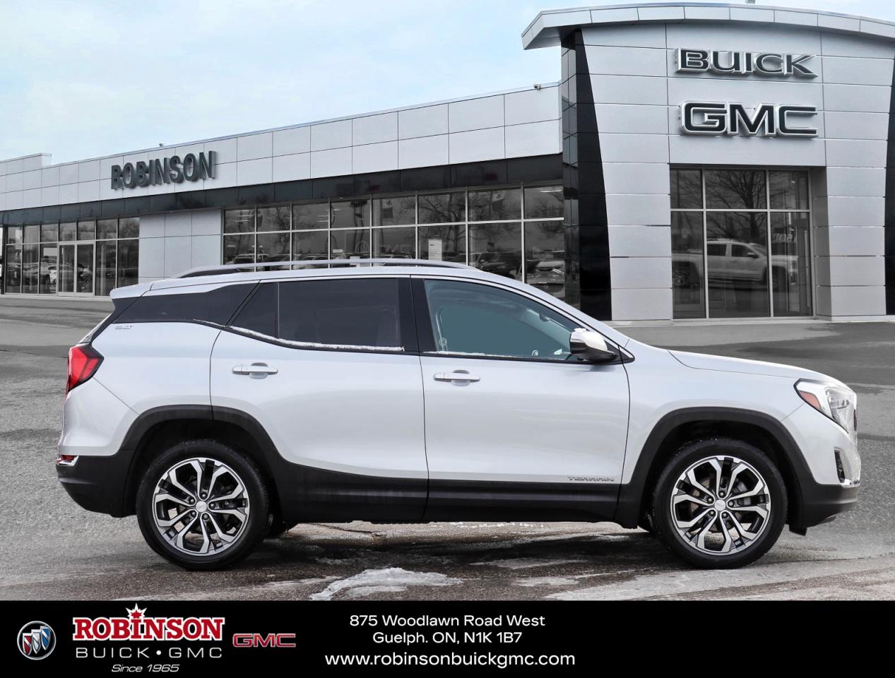 2021 GMC Terrain SLT Photo2