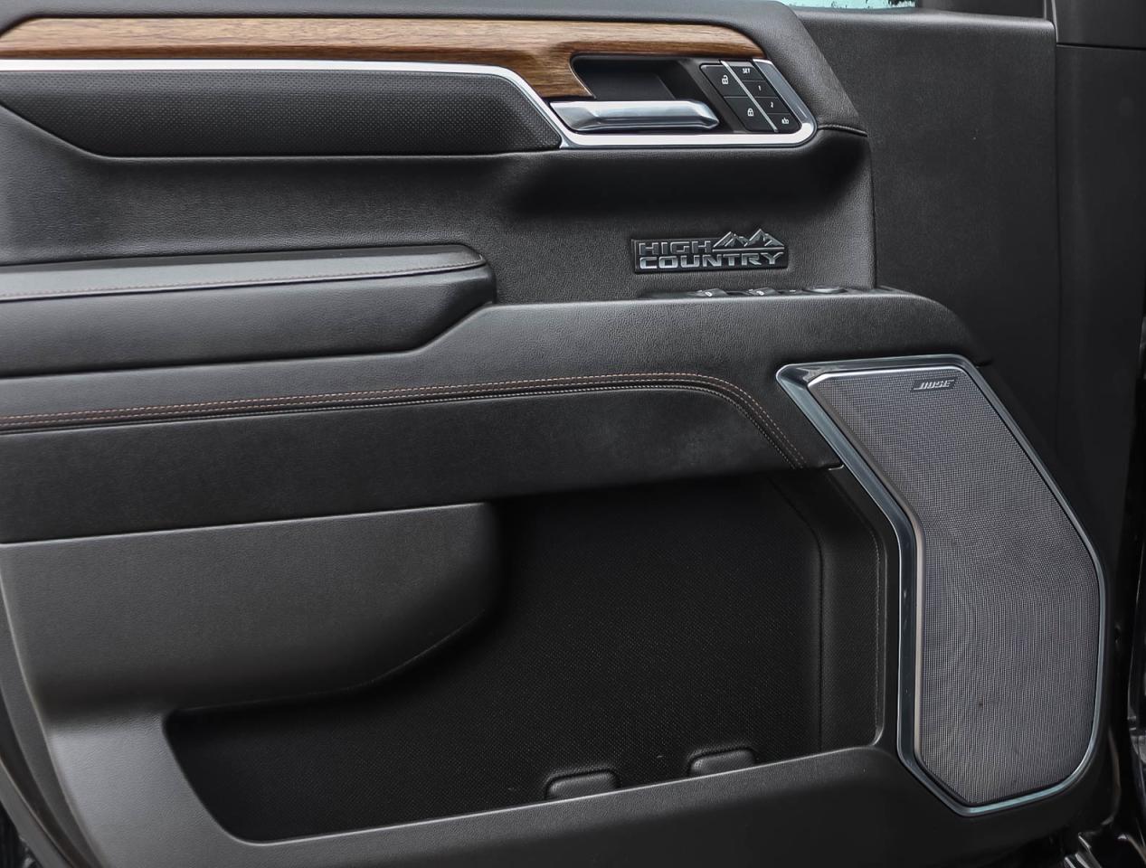 2023 Chevrolet Silverado 1500 High Country Photo