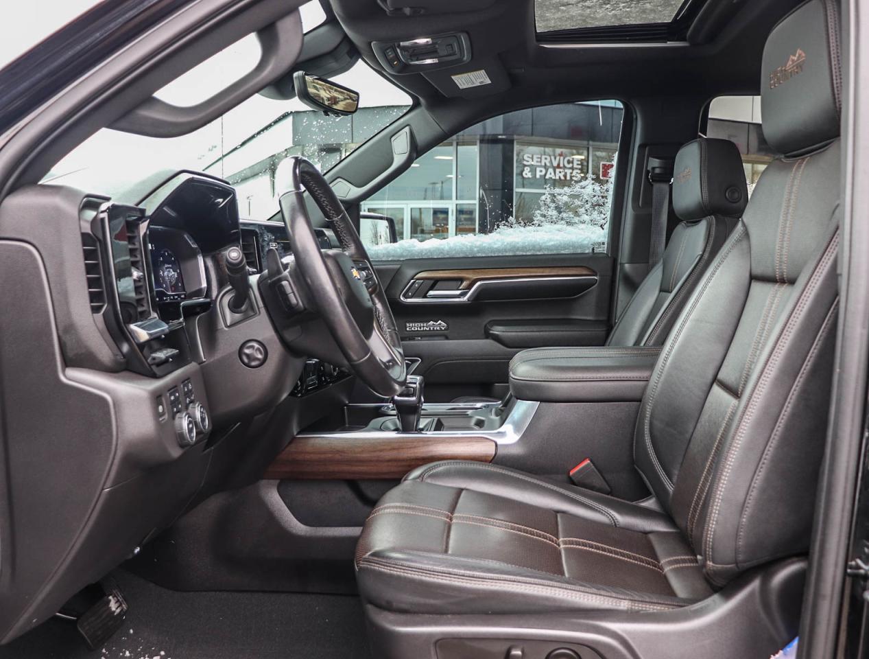 2023 Chevrolet Silverado 1500 High Country Photo