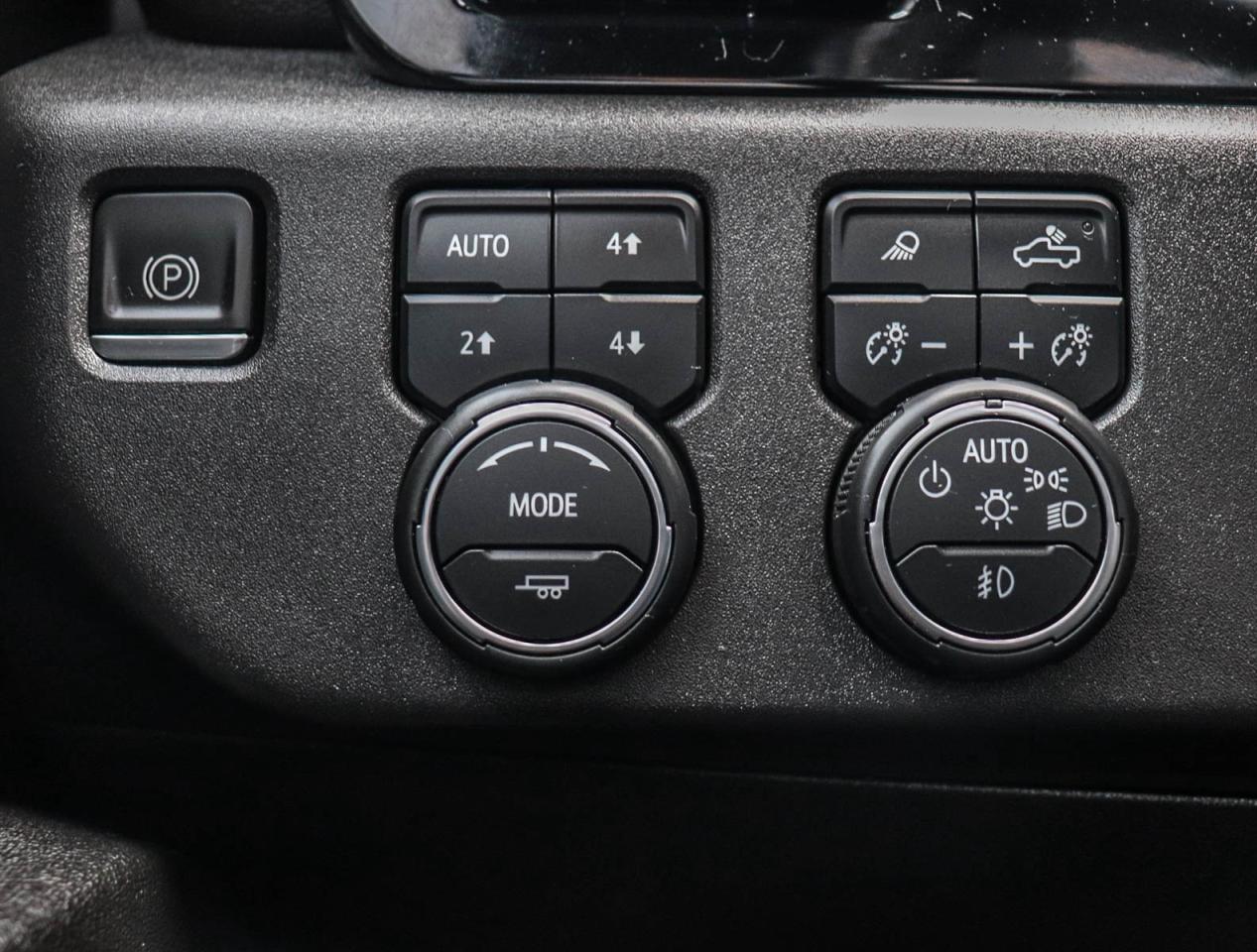 2023 Chevrolet Silverado 1500 High Country Photo