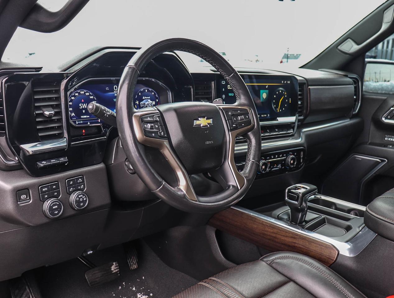 2023 Chevrolet Silverado 1500 High Country Photo