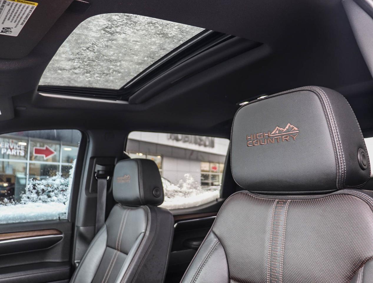 2023 Chevrolet Silverado 1500 High Country Photo