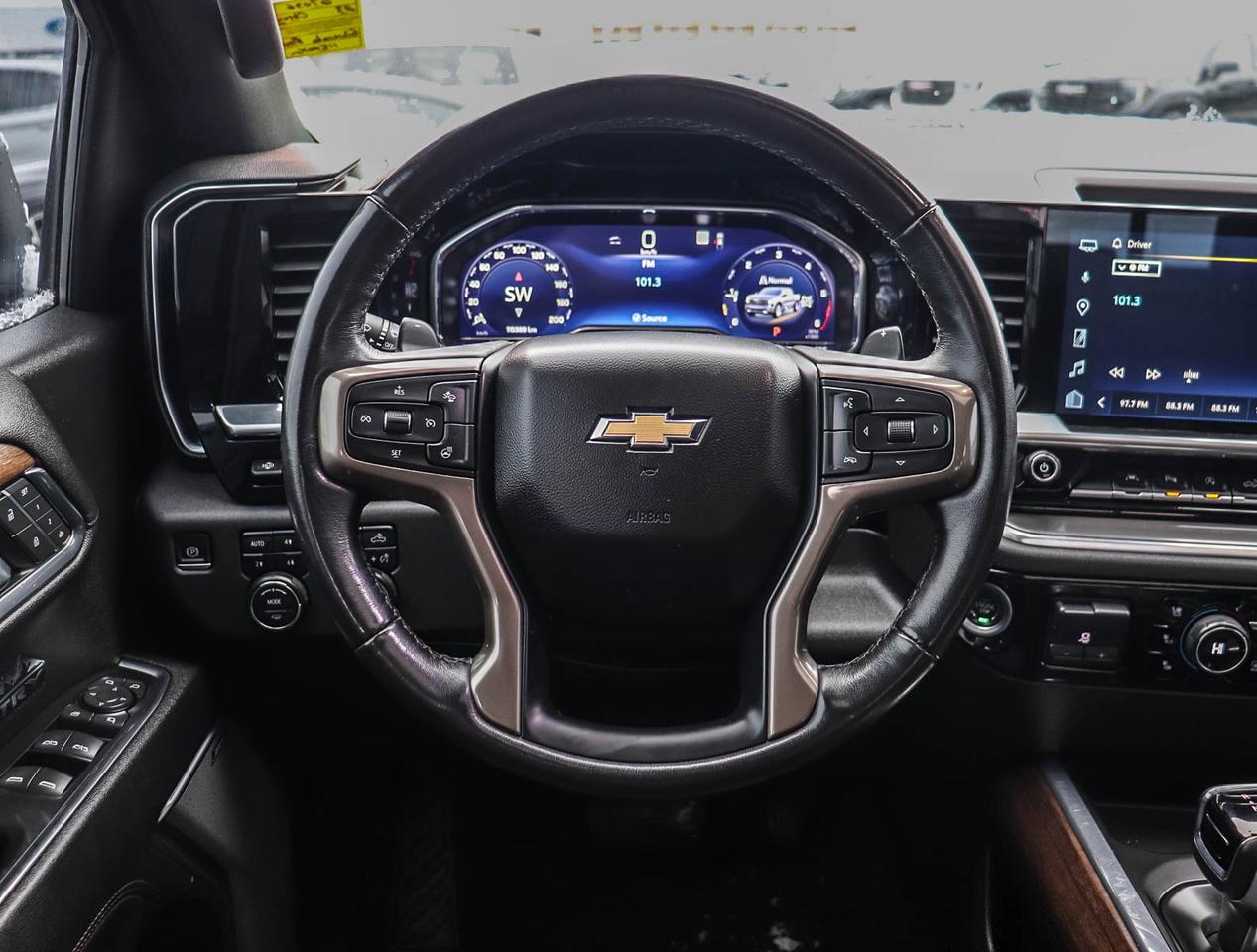 2023 Chevrolet Silverado 1500 High Country Photo