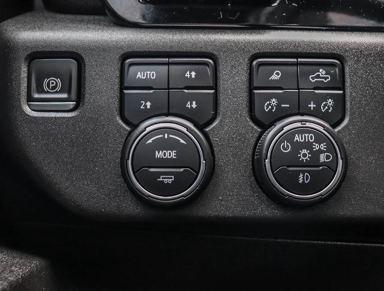 2023 Chevrolet Silverado 1500 High Country Photo