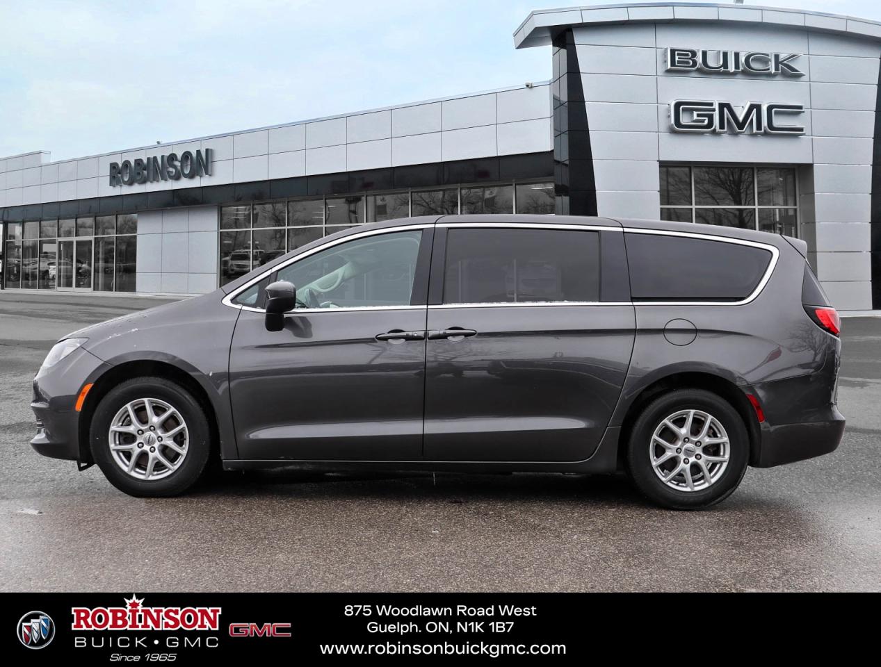 2021 Chrysler Grand Caravan SXT Photo4