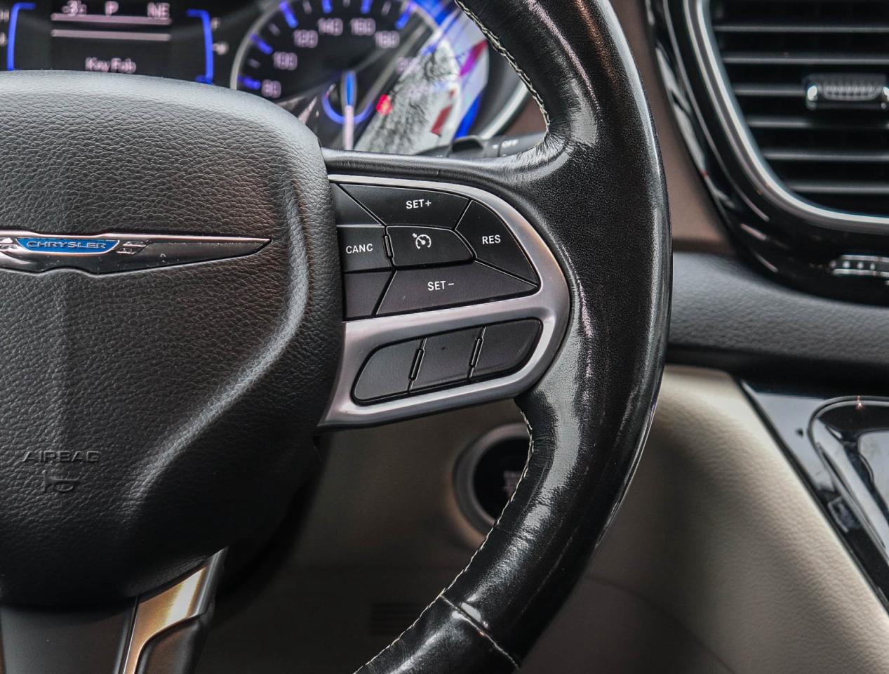 2021 Chrysler Grand Caravan SXT Photo