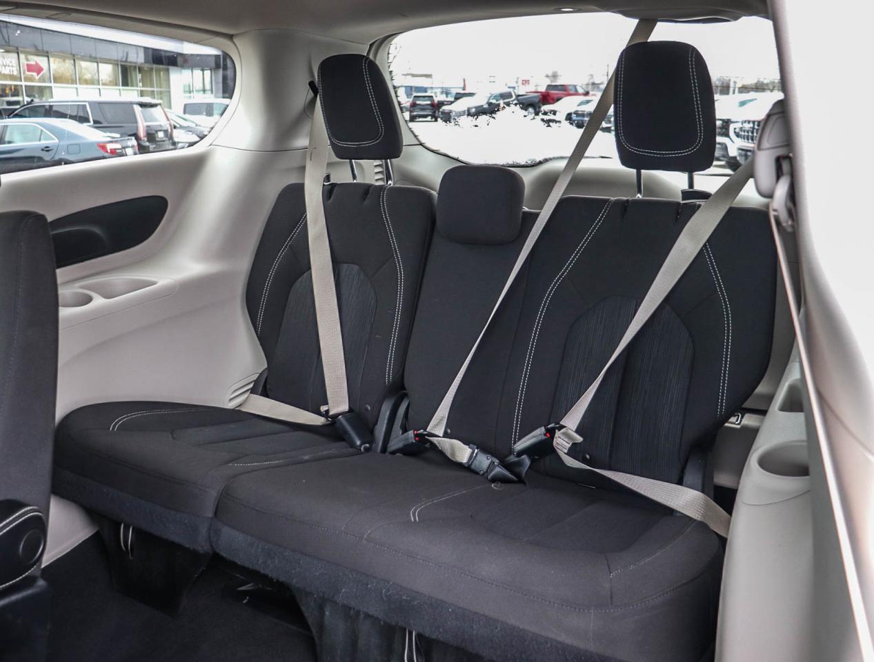 2021 Chrysler Grand Caravan SXT Photo