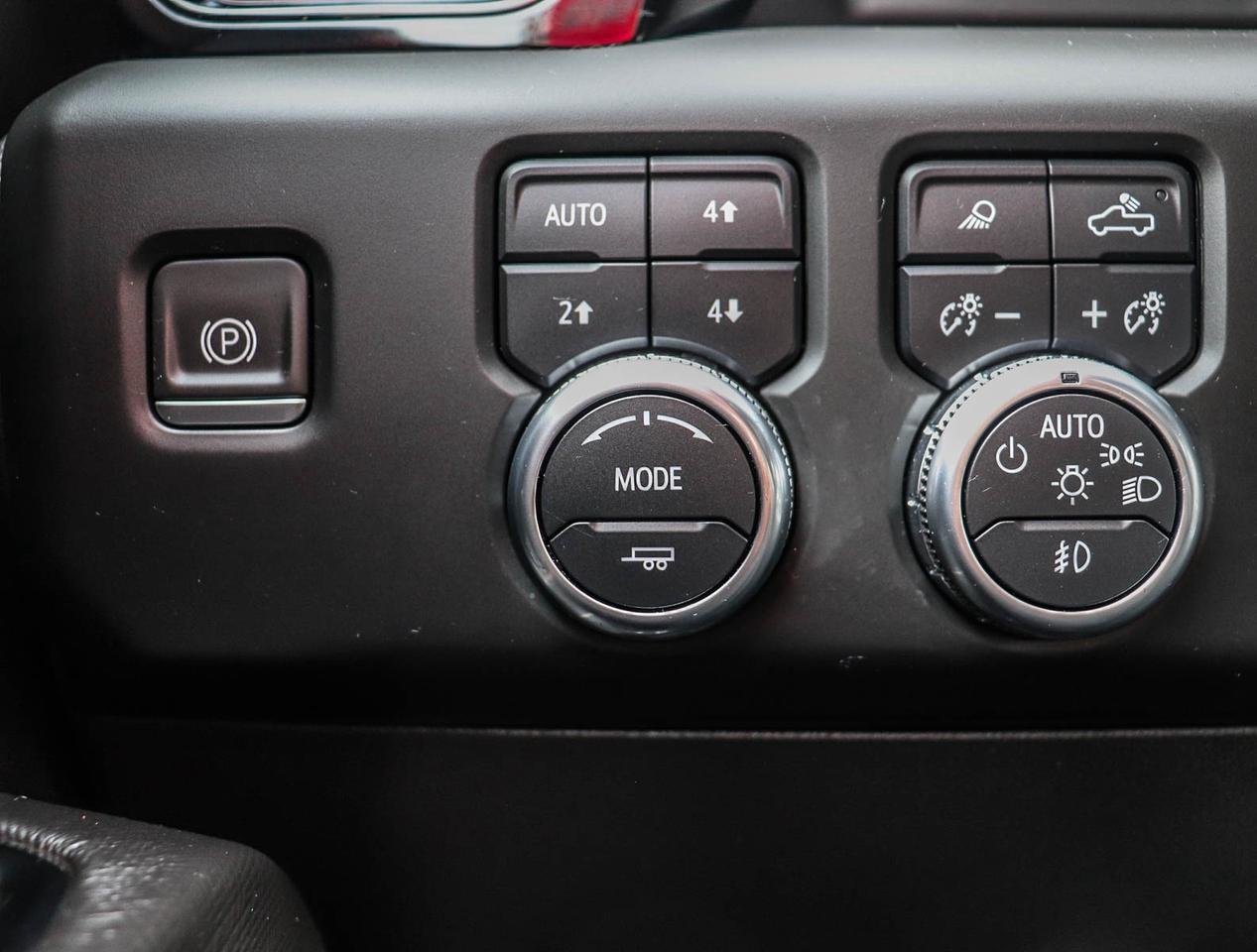 2022 GMC Sierra 1500 AT4X Photo