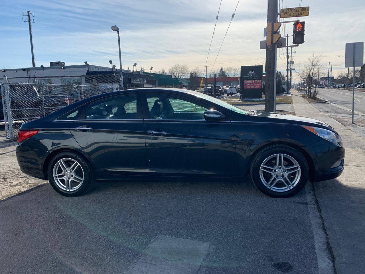 2013 Hyundai Sonata Limited Auto Photo