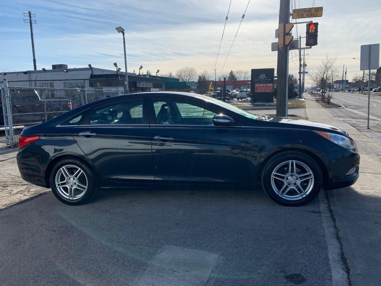 2013 Hyundai Sonata Limited Auto Photo
