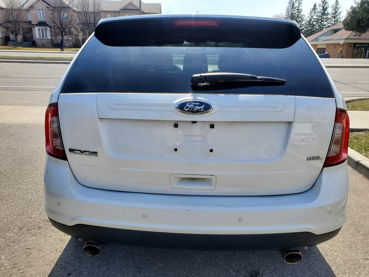 2013 Ford Edge SEL FWD Photo