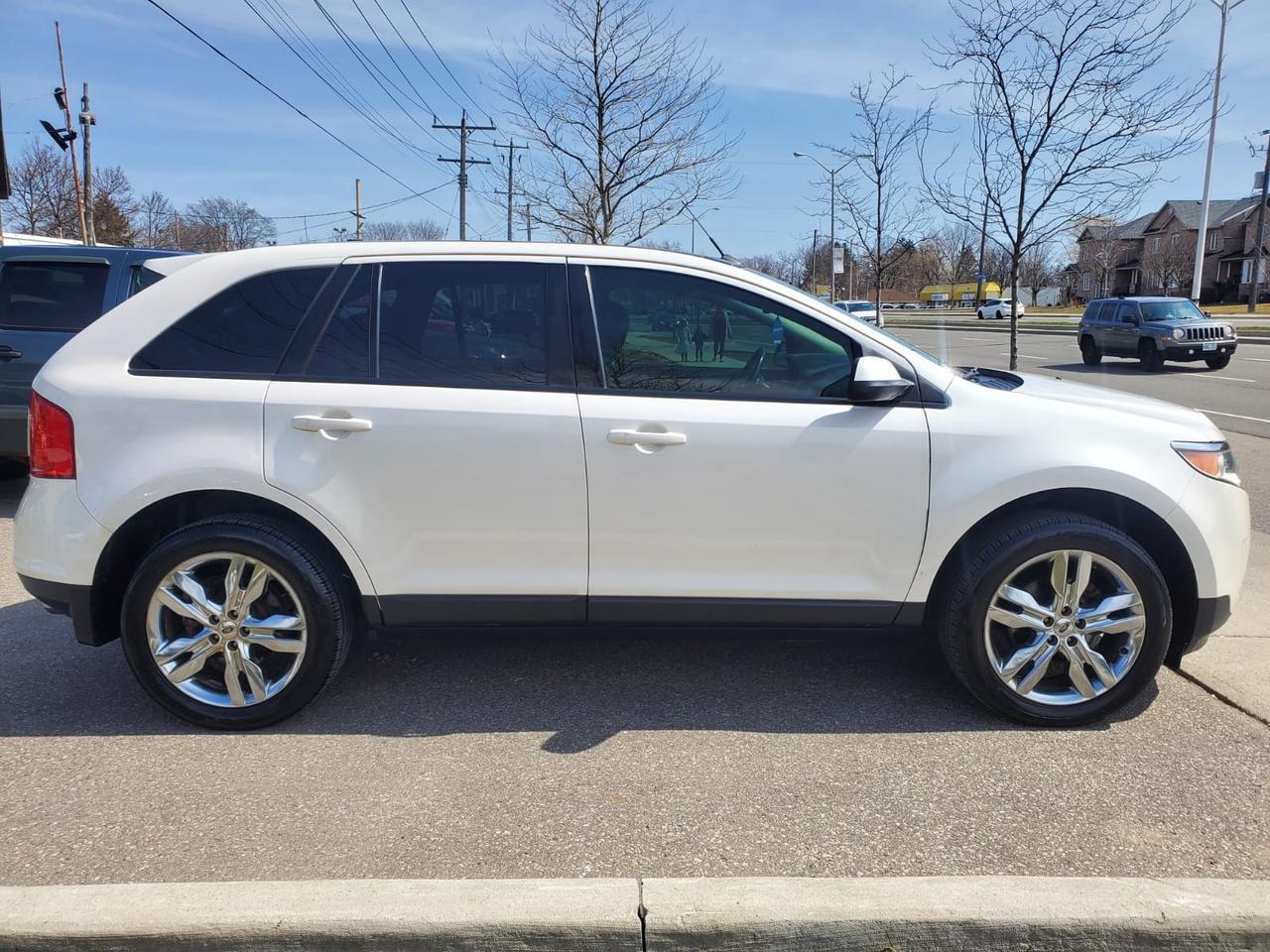 2013 Ford Edge SEL FWD Photo