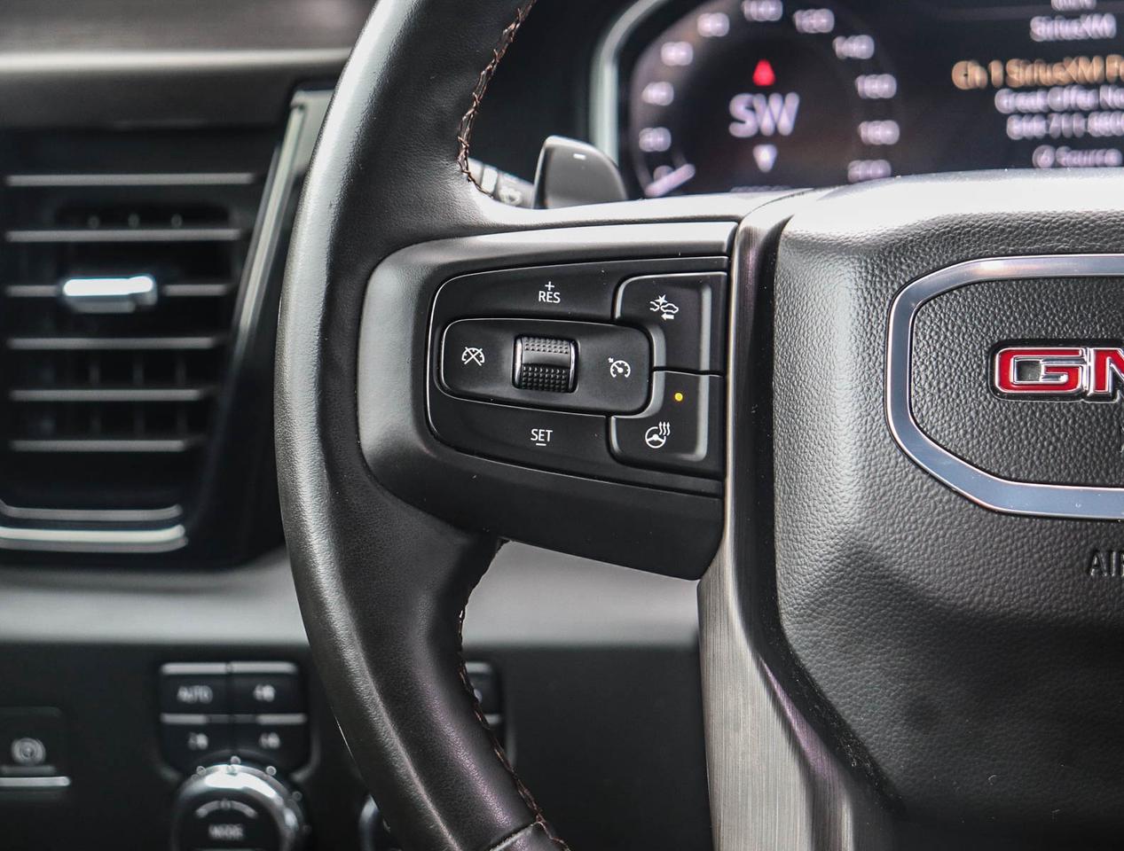 2025 GMC Sierra 1500 AT4 Photo