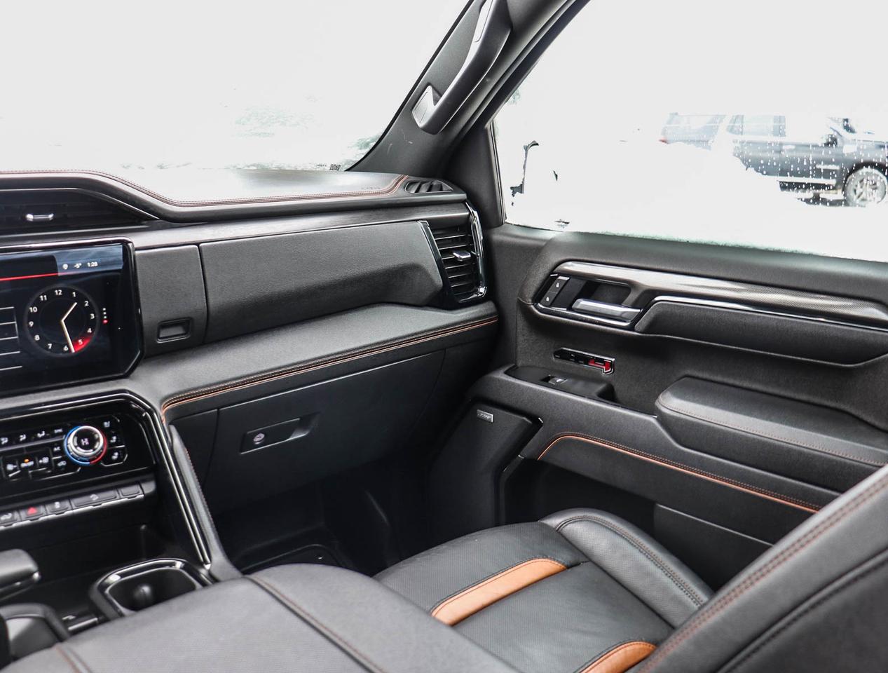 2025 GMC Sierra 1500 AT4 Photo