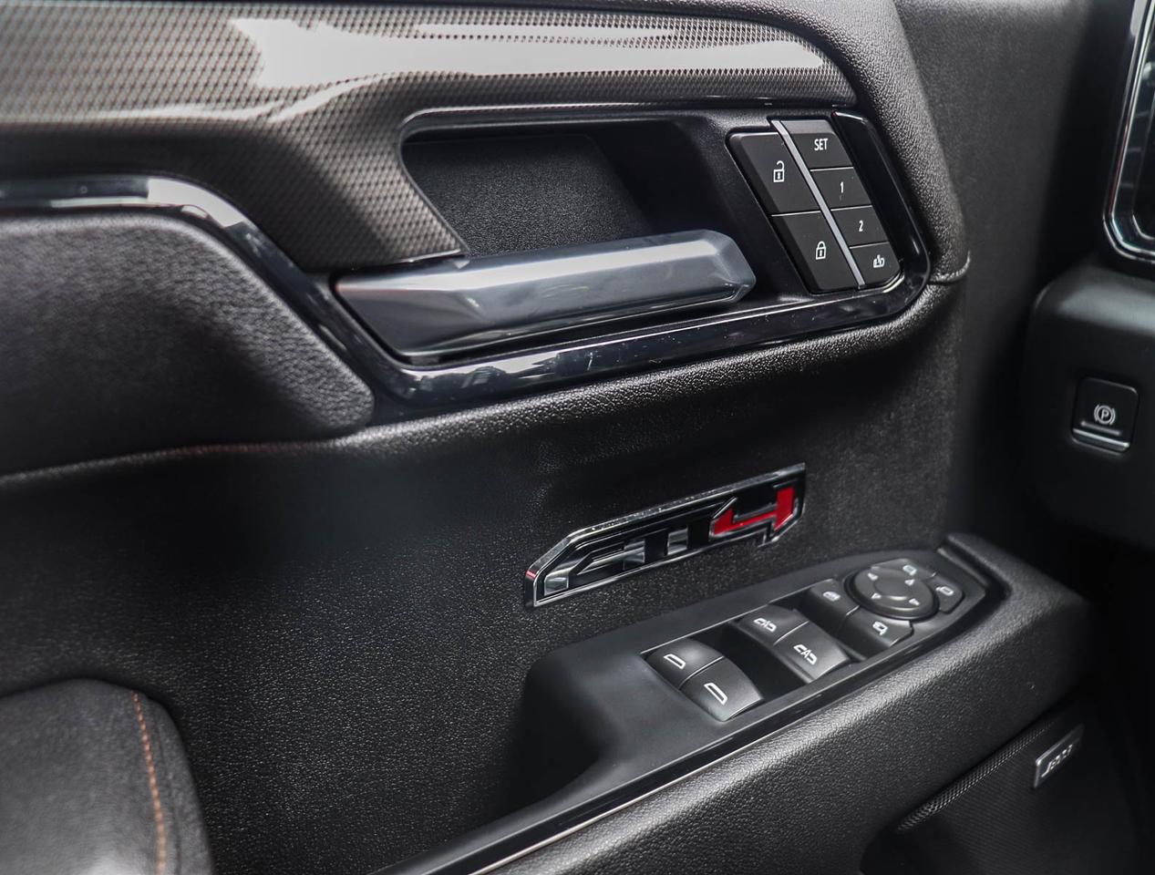 2025 GMC Sierra 1500 AT4 Photo