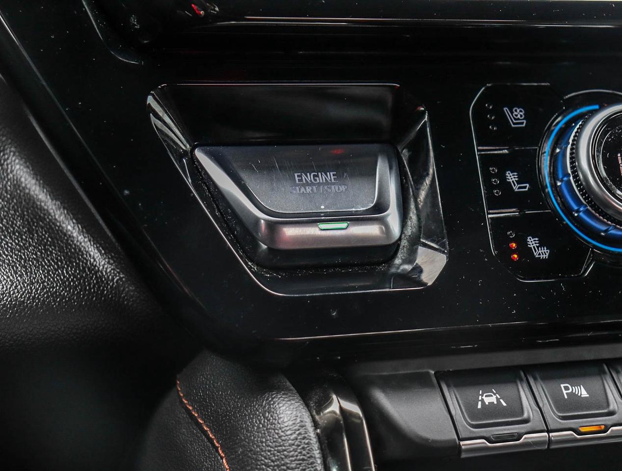 2025 GMC Sierra 1500 AT4 Photo