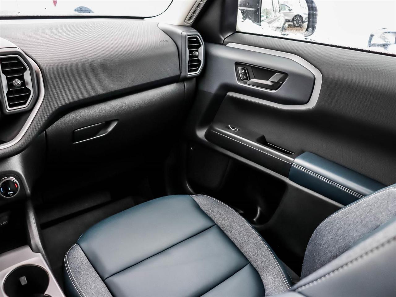 2024 Ford Bronco Sport Outer Banks Photo