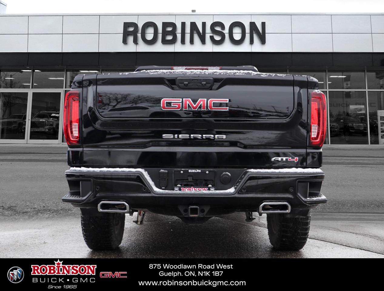 2025 GMC Sierra 1500 AT4 Photo3