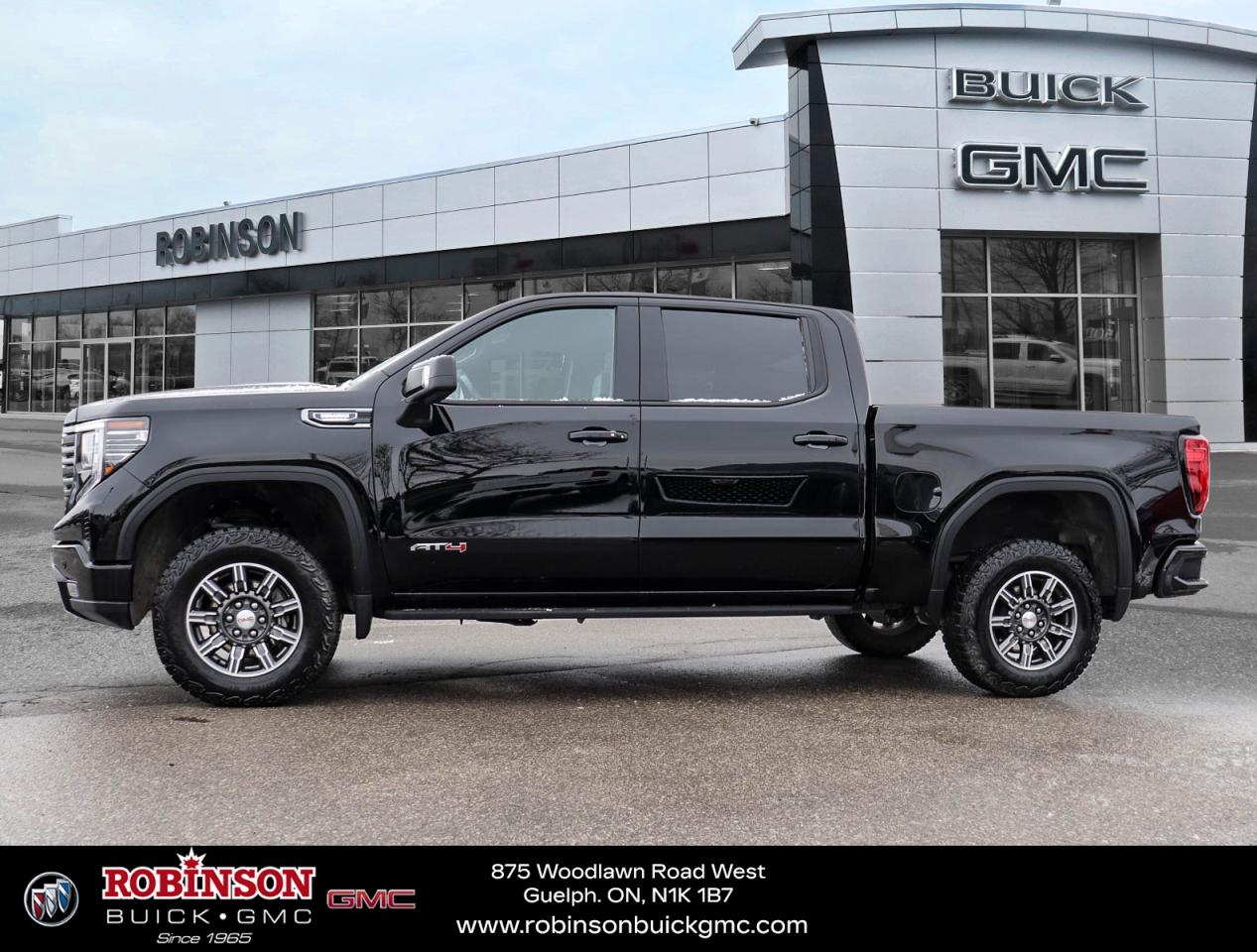 2025 GMC Sierra 1500 AT4 Photo