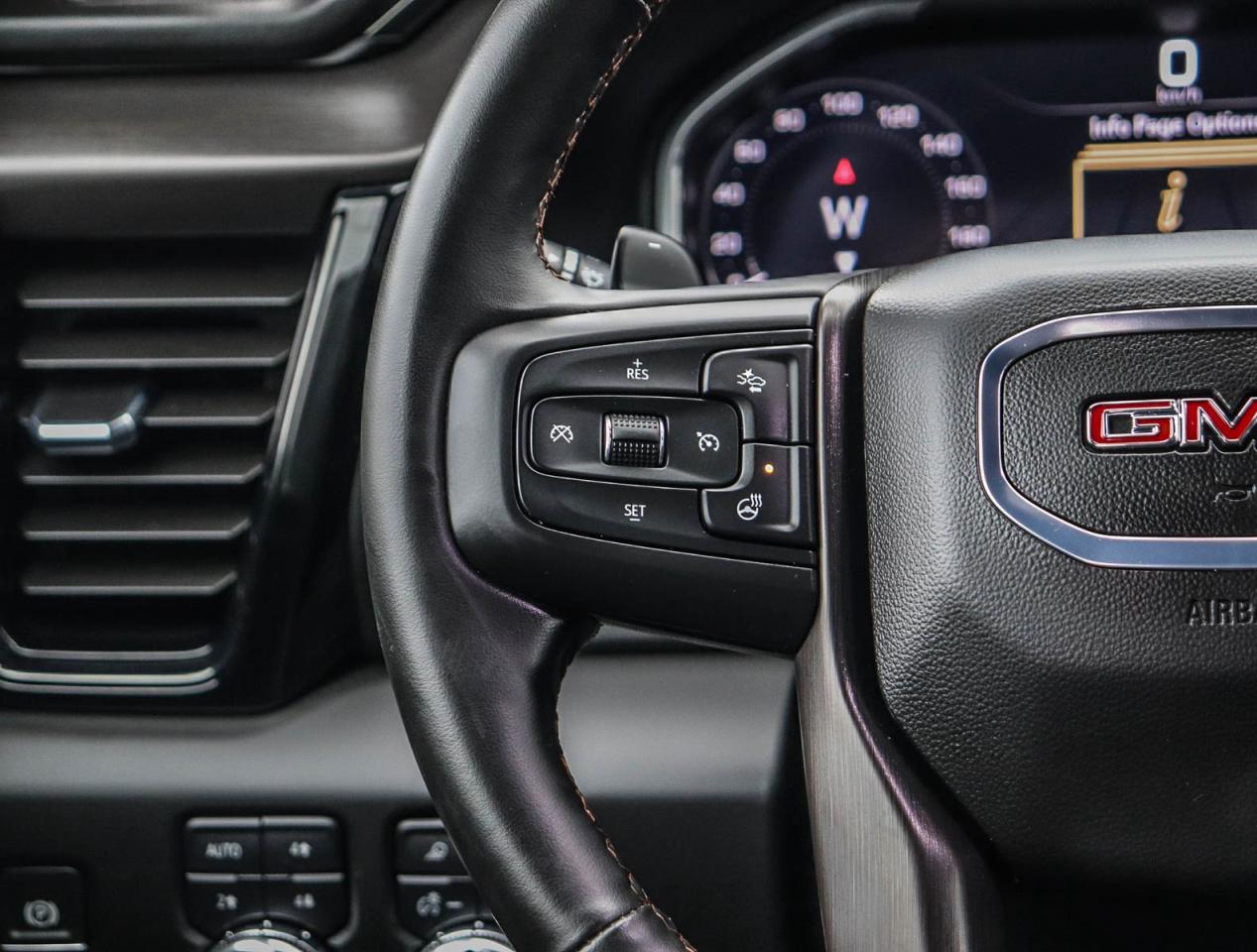 2025 GMC Sierra 1500 AT4 Photo