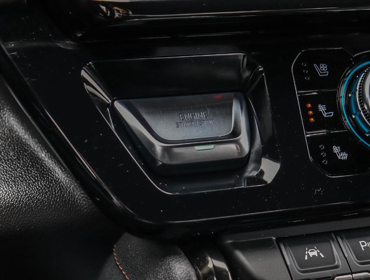 2025 GMC Sierra 1500 AT4 Photo