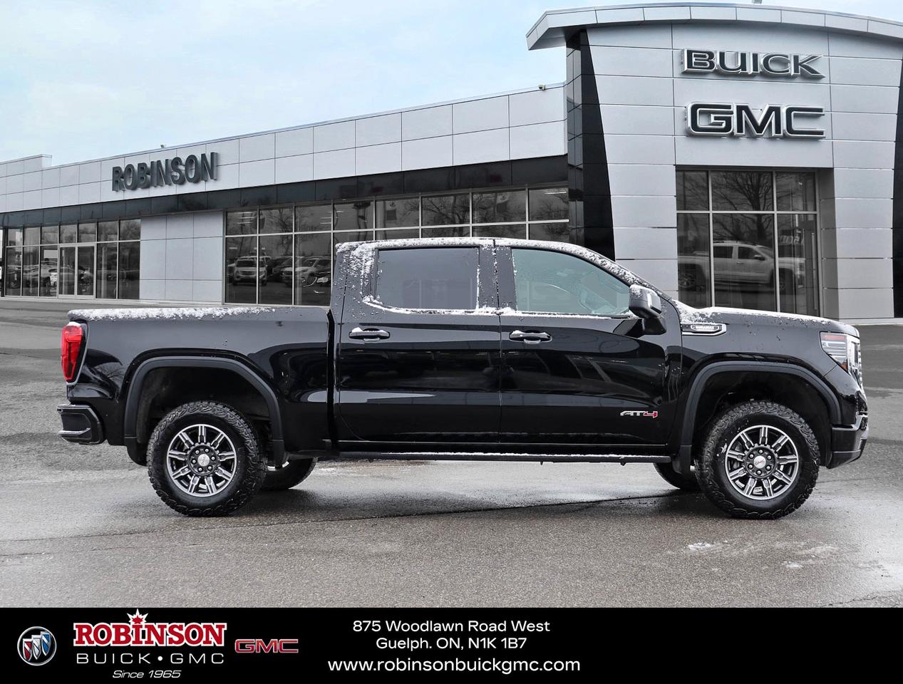 2025 GMC Sierra 1500 AT4 Photo
