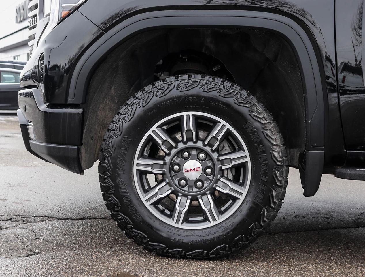 2025 GMC Sierra 1500 AT4 Photo