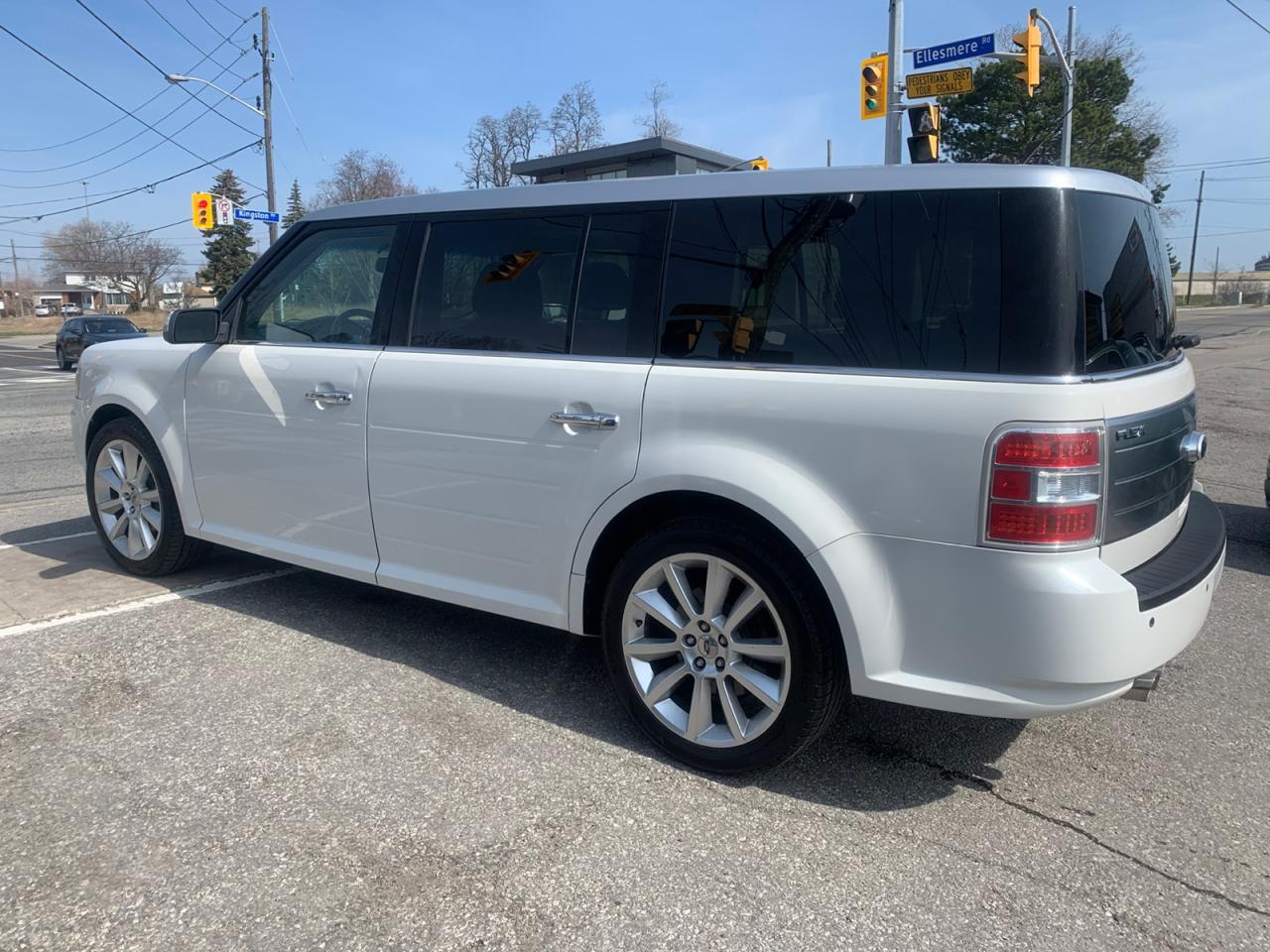 2011 Ford Flex Limited AWD Photo3