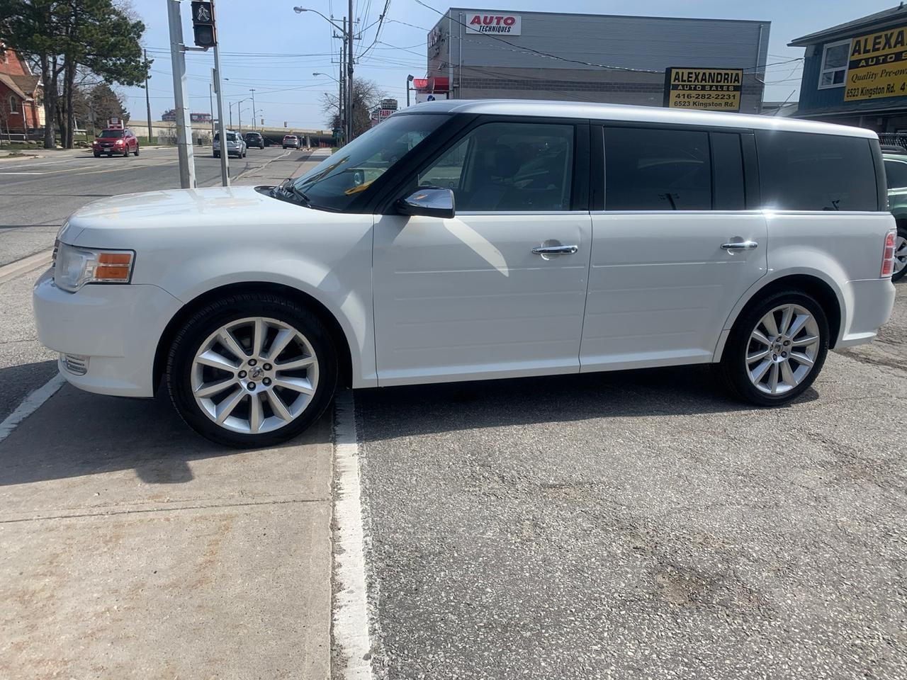 2011 Ford Flex Limited AWD Photo2