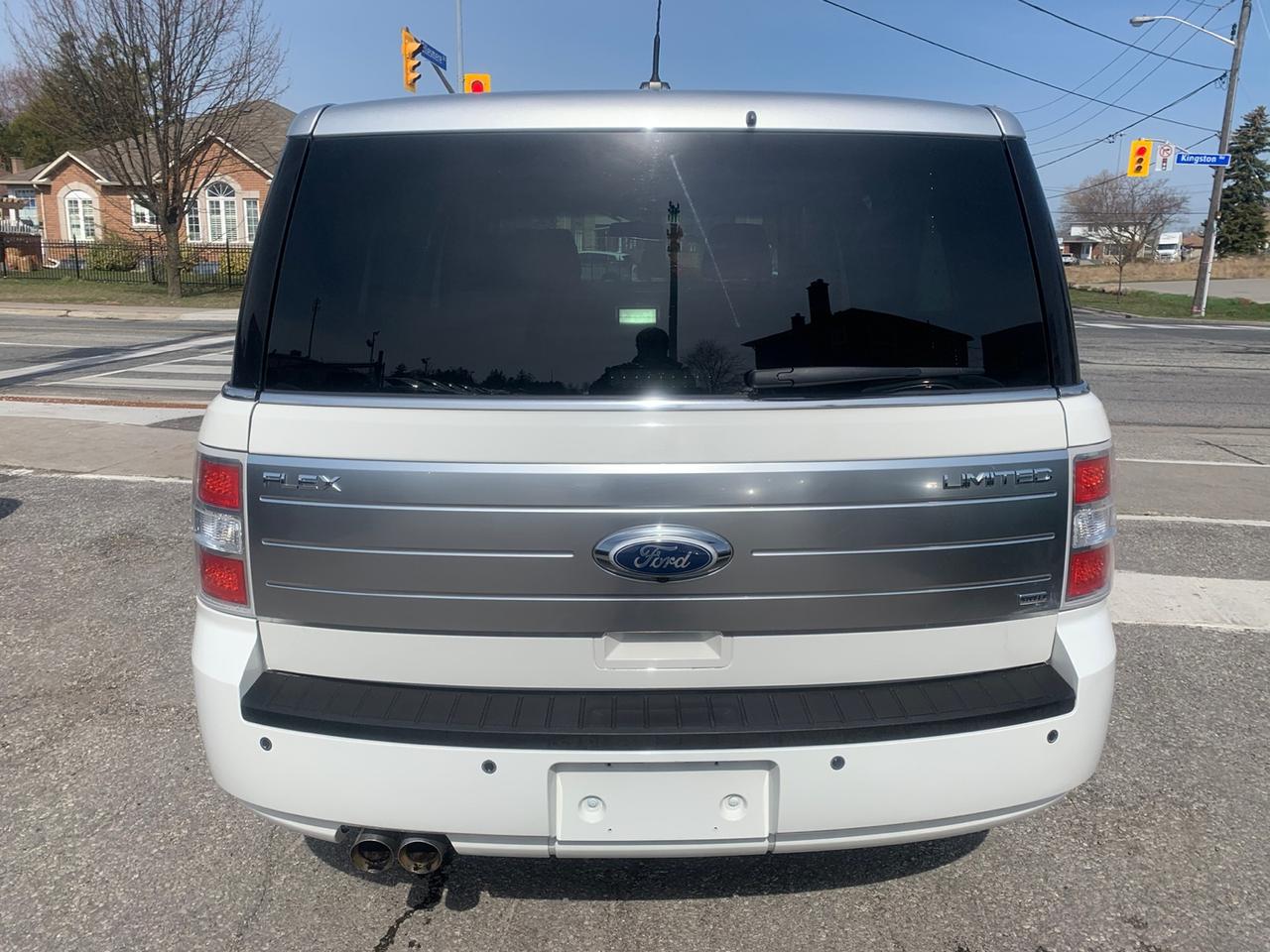 2011 Ford Flex Limited AWD Photo