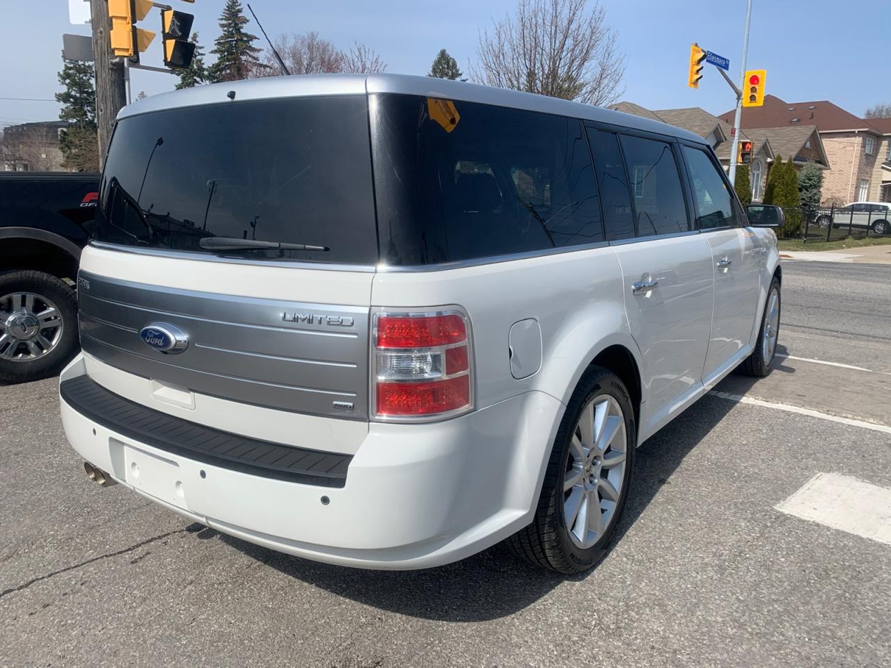 2011 Ford Flex Limited AWD Photo
