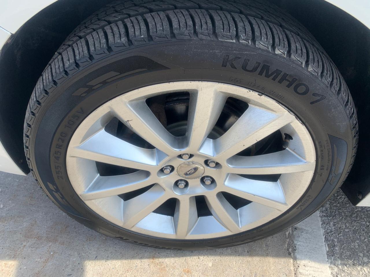 2011 Ford Flex Limited AWD Photo