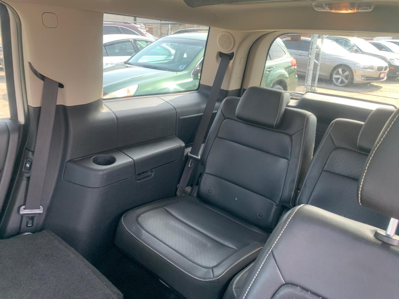 2011 Ford Flex Limited AWD Photo