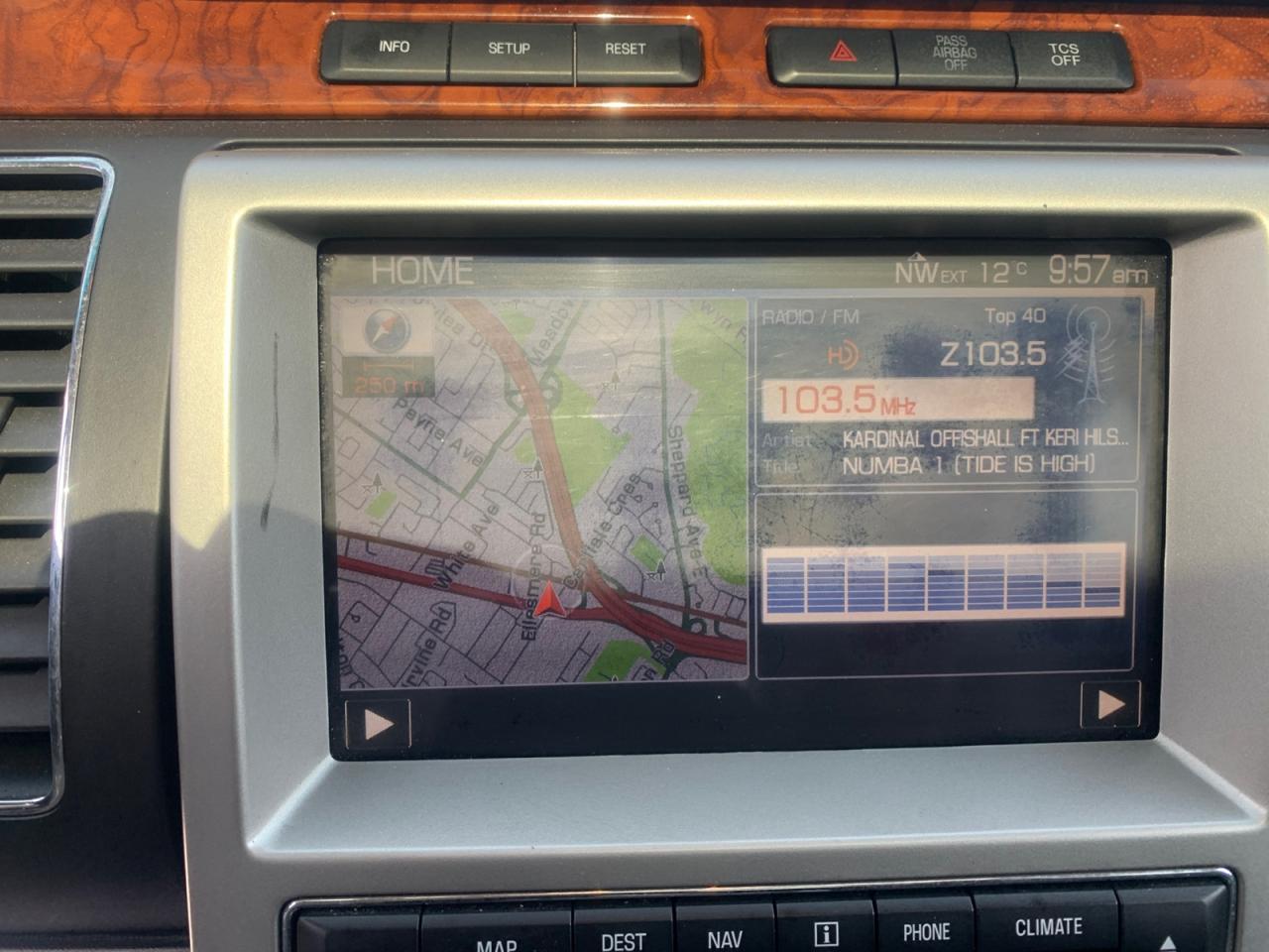 2011 Ford Flex Limited AWD Photo