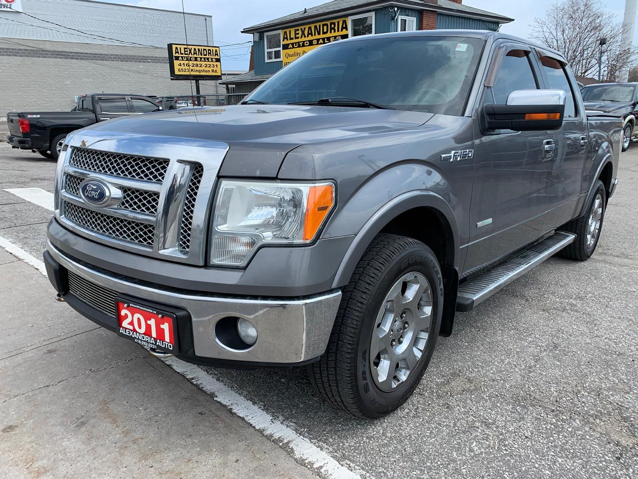 2011 Ford F-150 Lariat SuperCrew 5.5-ft. Bed 4WD Photo2