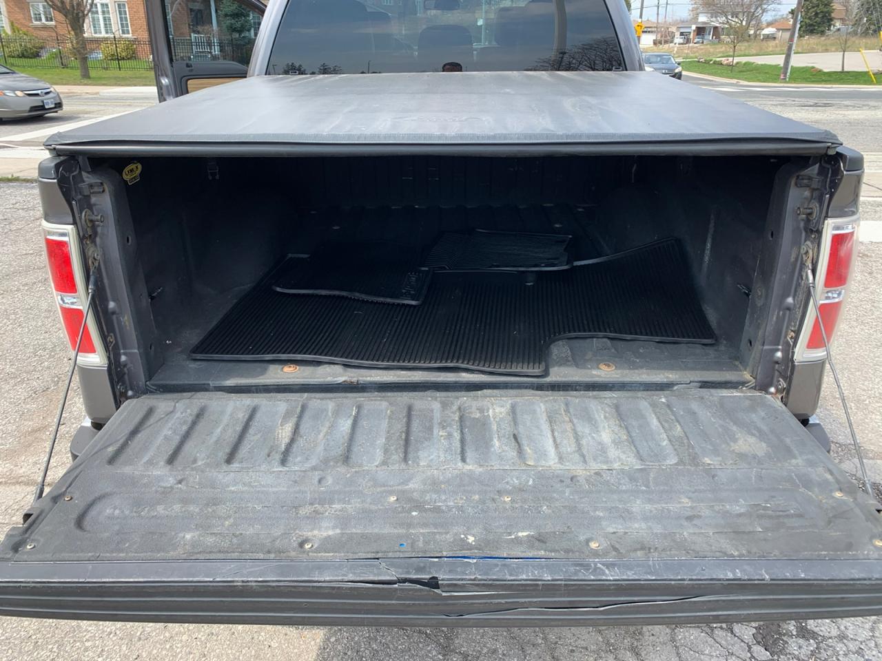 2011 Ford F-150 Lariat SuperCrew 5.5-ft. Bed 4WD Photo