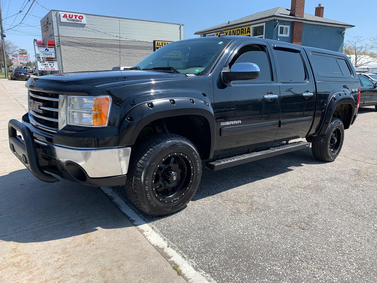 2013 GMC Sierra 1500 SL Crew Cab 4WD Photo2