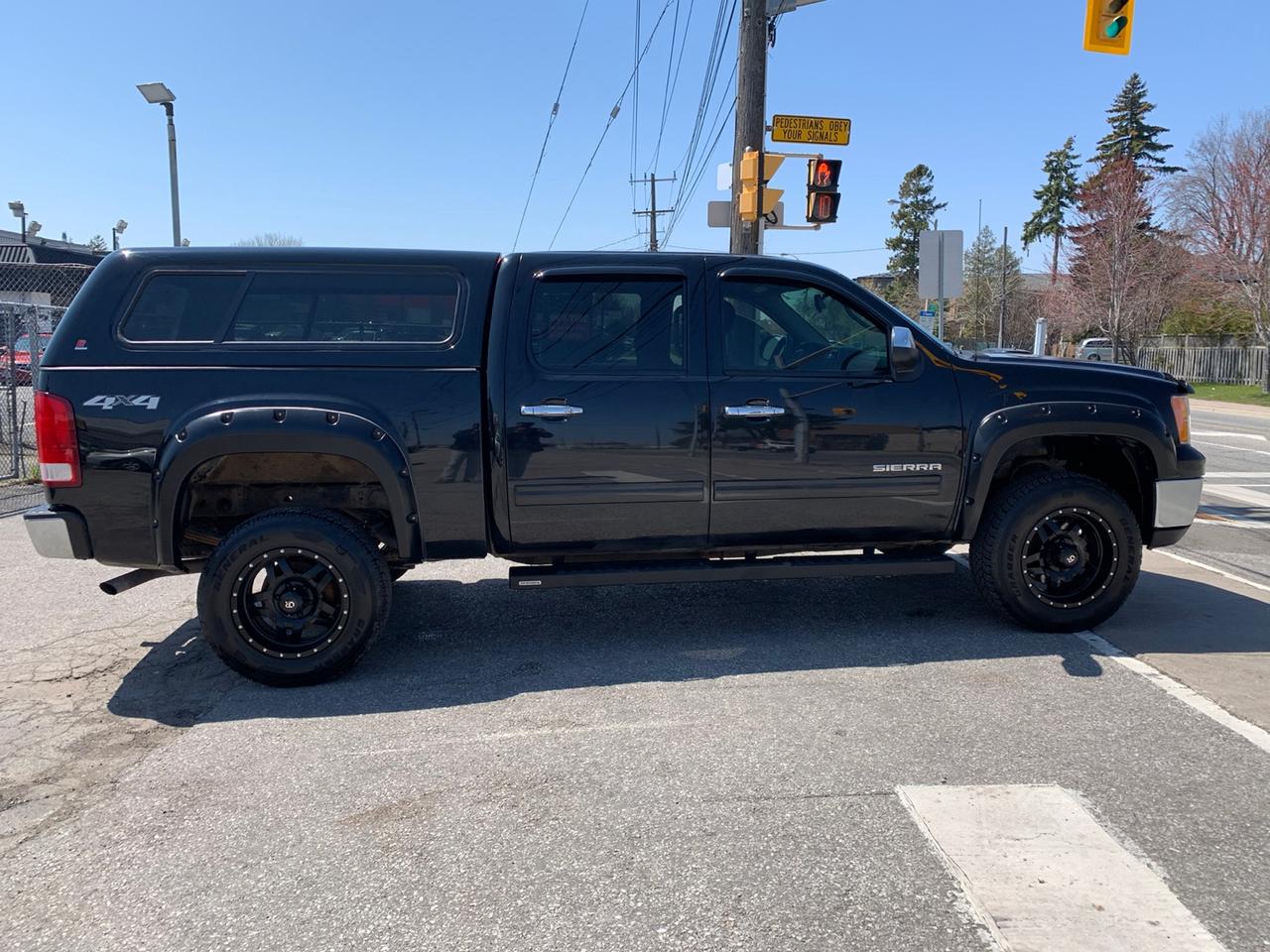 2013 GMC Sierra 1500 SL Crew Cab 4WD Photo